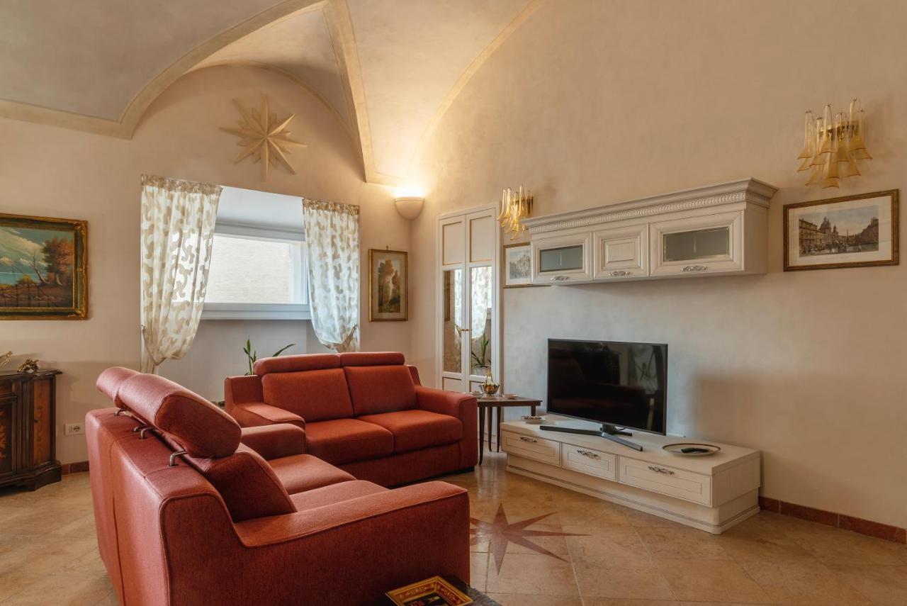 Palazzo Altieri Elegant Apartment Roma Exterior foto