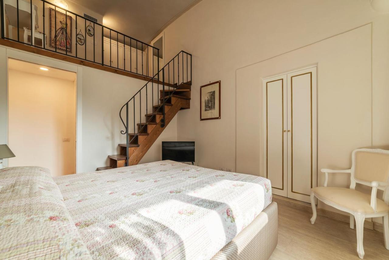 Palazzo Altieri Elegant Apartment Roma Exterior foto