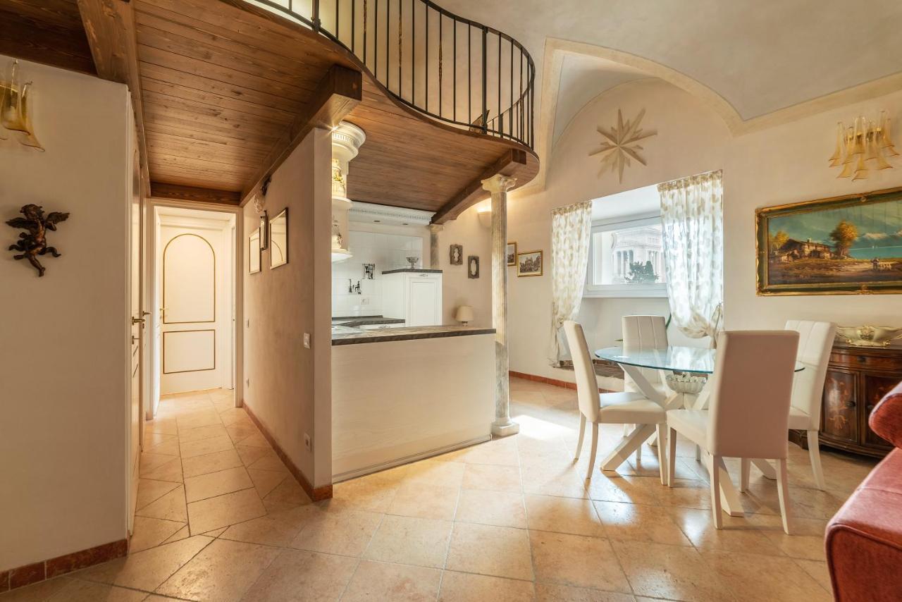 Palazzo Altieri Elegant Apartment Roma Exterior foto
